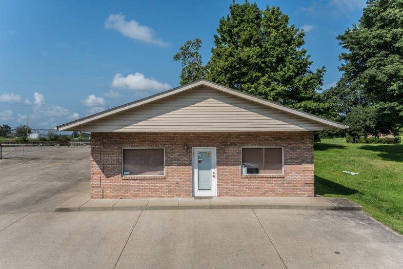 Beach Building 106 S Main Street , Dry Ridge, KY, 41035