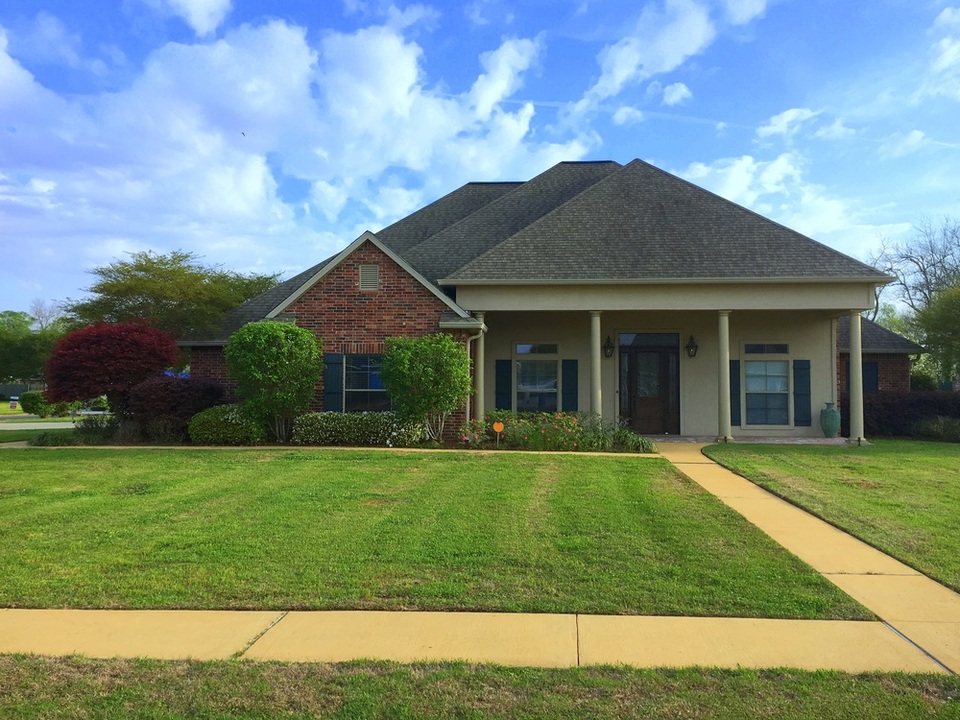 For Sale 220 Ledet Dr, Natchitoches, LA, 71457