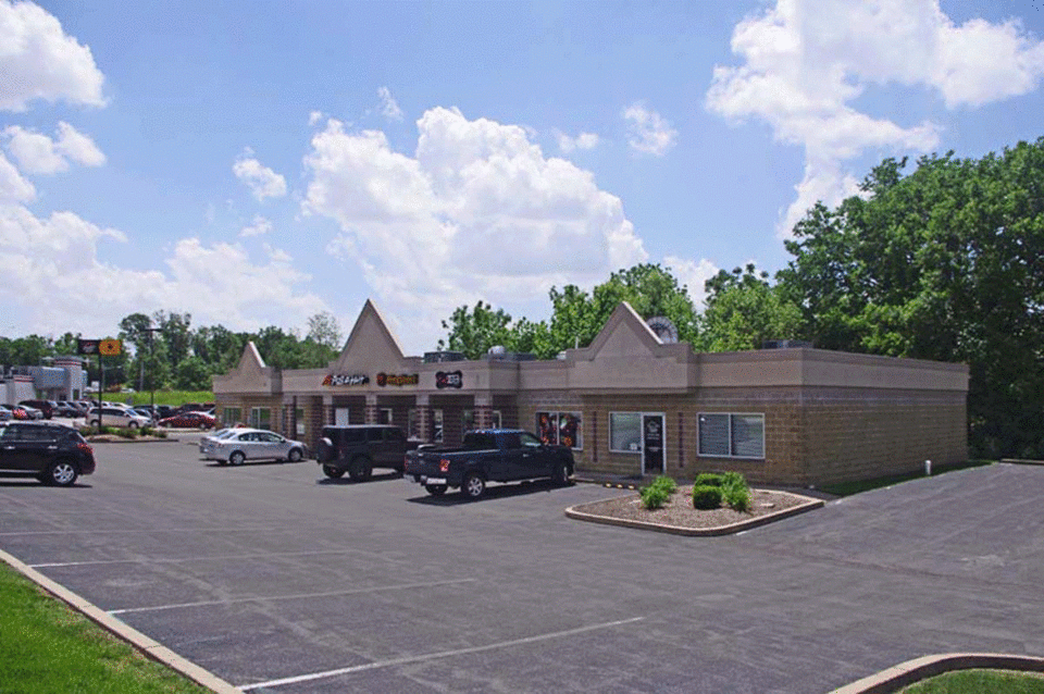 Reduced Sale Price and Lease Rate Retail Center anchored by Pizza Hut on IL3 2,016 SF for