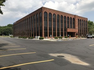 2001 Midwest Rd, Oak Brook, IL, 60523