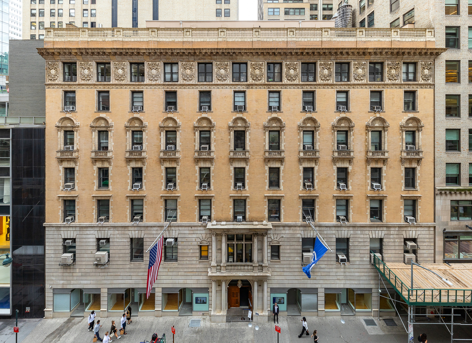 4 West 43rd Street, New York, NY, 10036