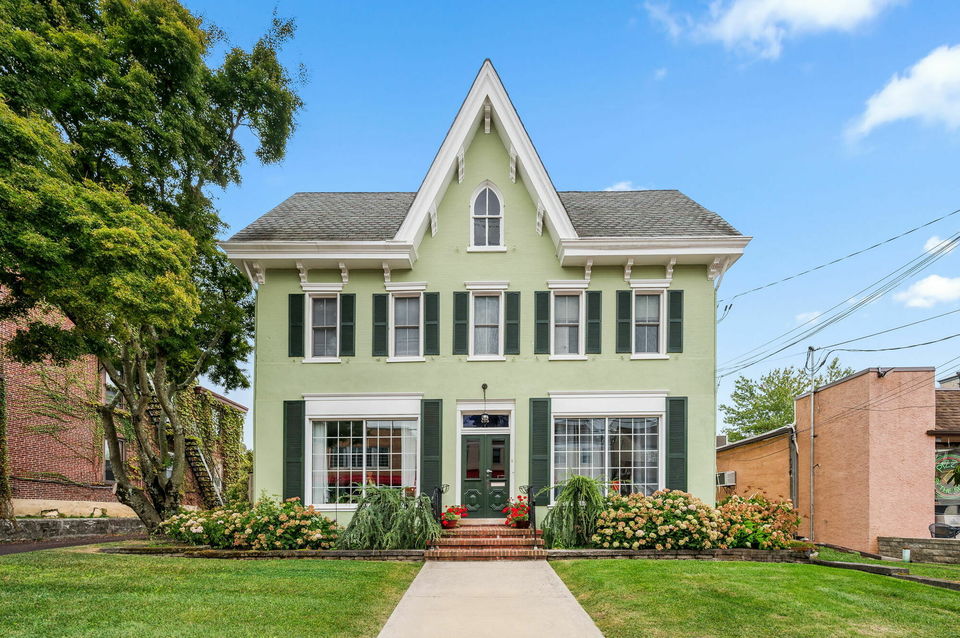 136 South Main St North, North Wales, PA 19454