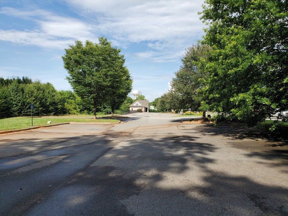 1393 Atlanta Hwy, Auburn, GA, 30011