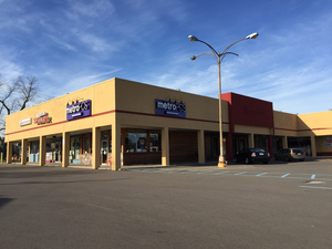 31630 Grand River, Farmington, MI, 48336