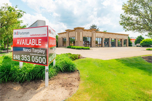 6005 Highland Road, Waterford Township, MI, 48327