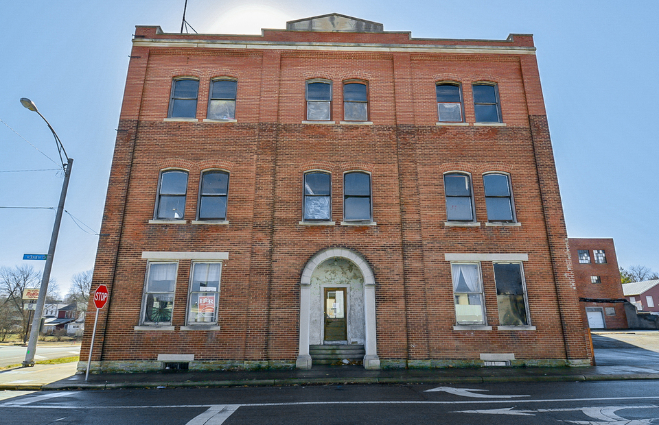 ABSOLUTE AUCTION Historic Downtown Xenia, OH Building - 17 ...