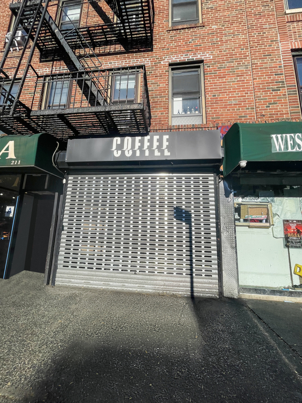 213 8th Ave, New York, NY, 10011