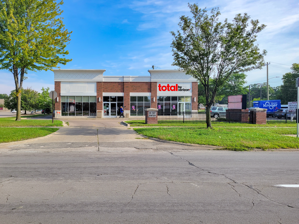 34410 Ford Rd, Westland, MI, 48185