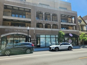 1423 W. Belmont Ave., Chicago, IL, 60647