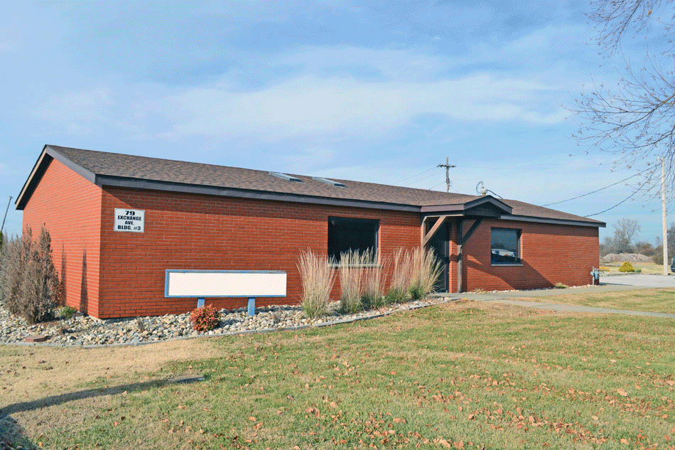 For Lease 1,820 SF Office Building Fairmont City, IL (St. Louis MSA