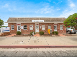 714 N 11th Ave, Hanford, CA, 93230