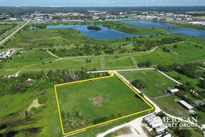 7015 Palmer Blvd, Sarasota, FL, 34240