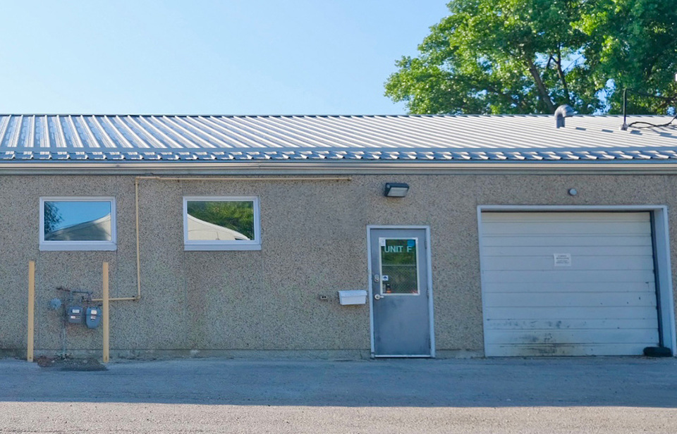 431 Thames Avenue , Winnipeg, MB, R2L 0V4, CA