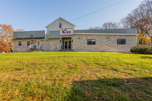 29 E Pembroke Rd, Danbury, CT, 06811