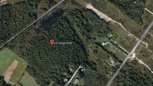 832 College St, Lewiston, ME, 04240