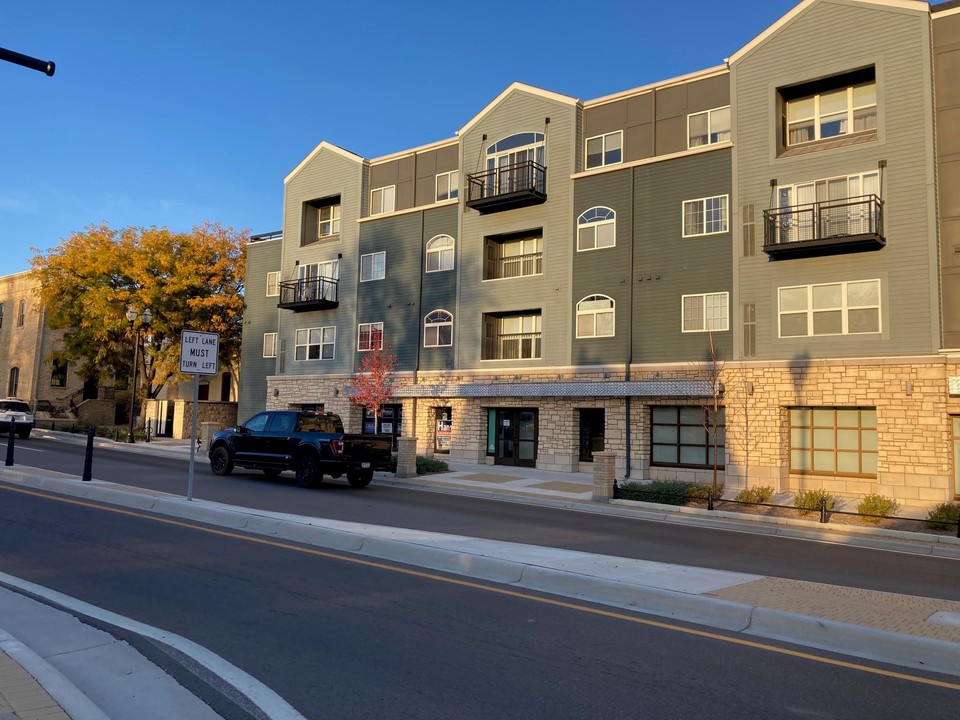 101 N Chestnut St North Chestnut Street , Chaska, MN, 55318