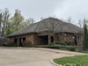 218 E Tenth Street Plaza, Edmond, OK, 73034