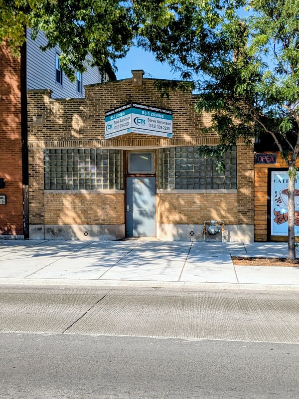 4052 N Western Ave, Chicago, IL, 60618