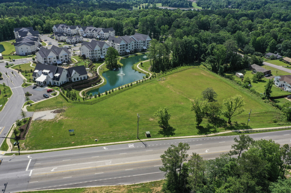 2560 East Glenn Avenue, Auburn, AL, 36830