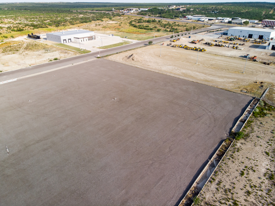 Improved Industrial Land FOR SALE 110 Willcox , Laredo, TX, 78046