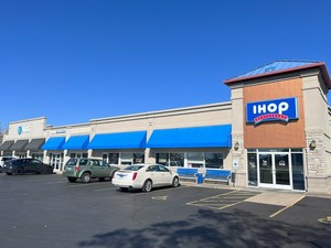 5012 N Big Hollow Rd, Peoria, IL, 61615