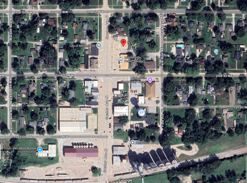 211 Center Avenue North, Mitchellville, IA, 50169