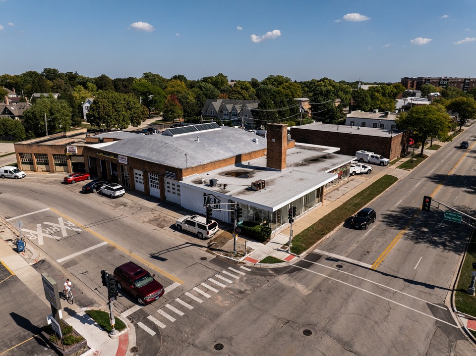 400 W. Northwest Hwy. , Arlington Heights, IL, 60004