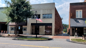 120 W Broad Street, Statesville, NC, 28677