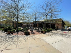 1044 N. Western Avenue, Lake Forest, IL, 60045