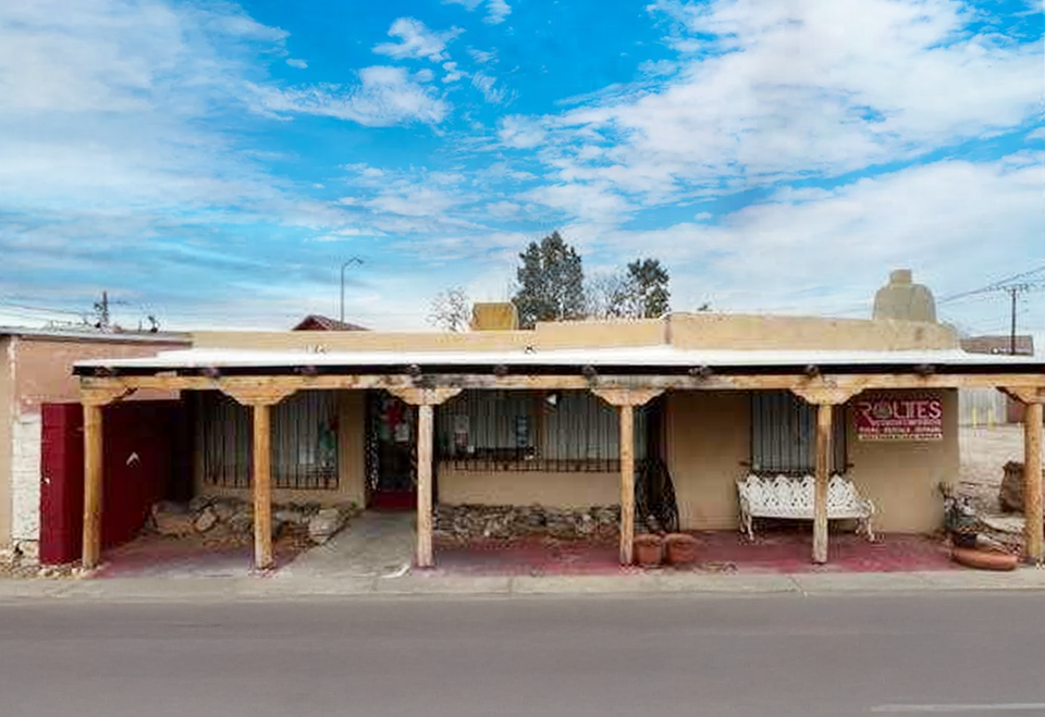 2113 Charlevoix St. NW, Albuquerque, NM, 87104