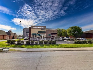 1321 S Hurstbourne Pkwy, Louisville, KY, 40222