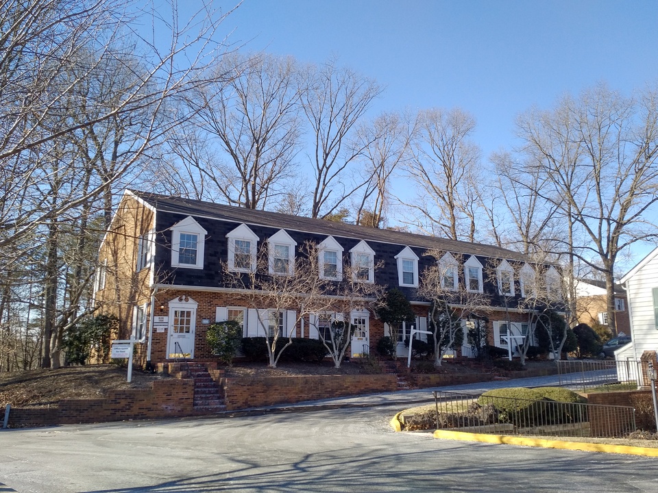 Second Floor Office Space Perfect for Small Medical Practitioner 1686