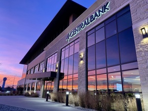 400 Gold Circle, Dakota Dunes, SD, 57049