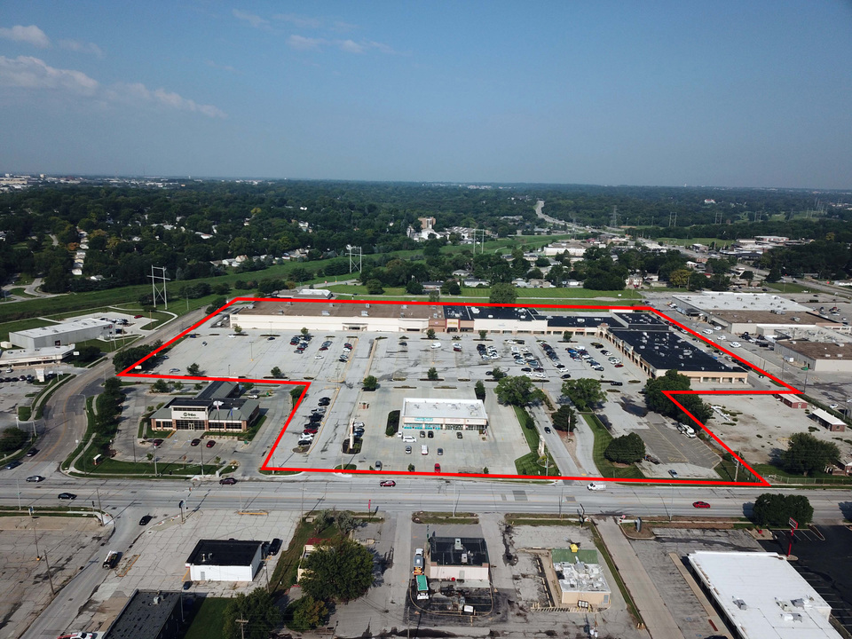 2910-3020 S 84th Street, Omaha, NE, 68124
