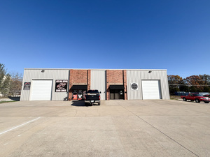 1532 N Commercial Rd, Nixa, MO, 65714