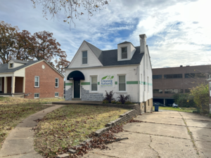 4142 Crescent Dr, Saint Louis, MO, 63129