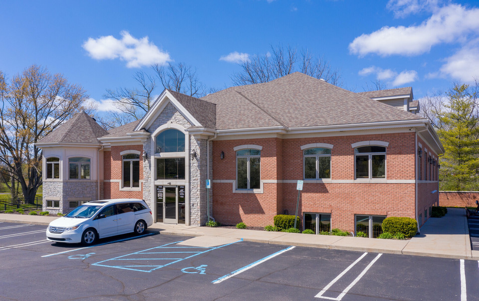 37500 7 Mile , Livonia, 48152