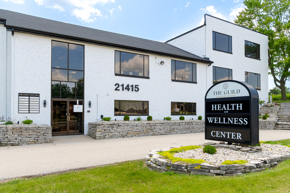 21415 W Greenfield Ave, New Berlin, WI, 53146