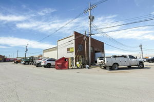 1883 Federal Industrial Parkway, Columbus, OH, 43215