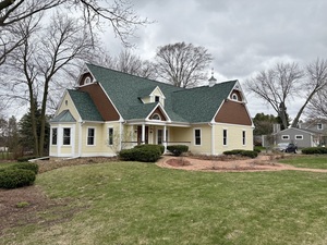 W62N225 Washington Ave, Cedarburg, WI, 53012