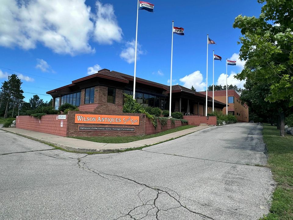 5600 U.S. 31, Williamsburg, MI, 49690