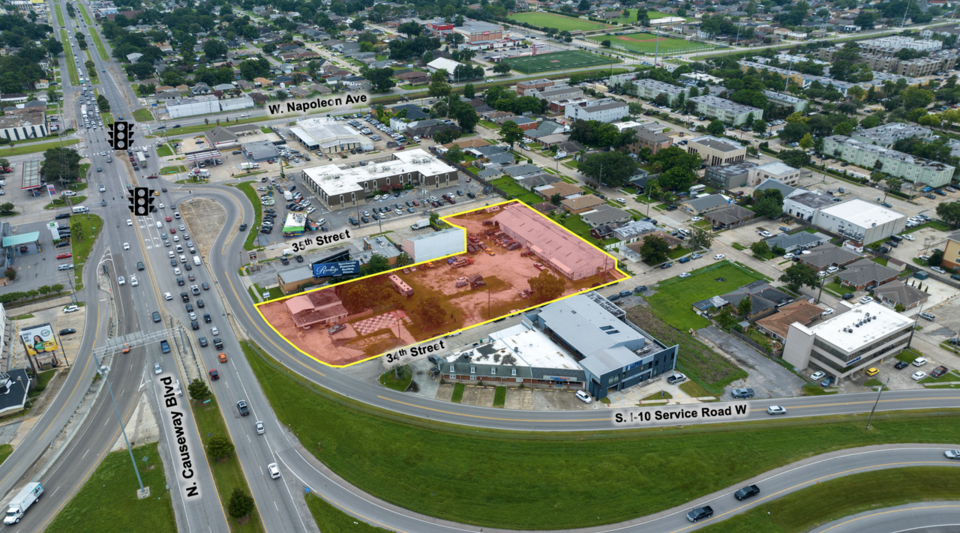 2312 North Causeway Boulevard, Metairie, LA, 70001