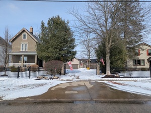 11, 17 W Walnut St, Jefferson, OH, 44047