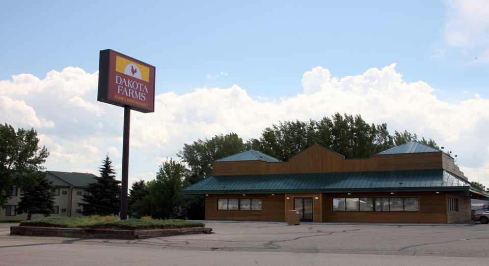 1317 Border Ln, Washburn, ND, 58577