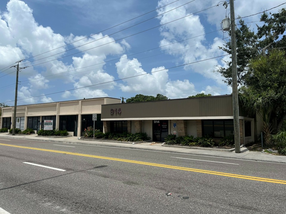 922 14th St W, Bradenton, FL, 34205