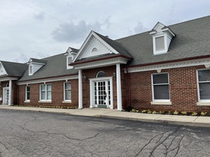 27332 Woodward Avenue, Royal Oak, MI, 48067