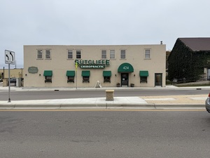 424 N Chestnut St, Chaska, MN, 55318