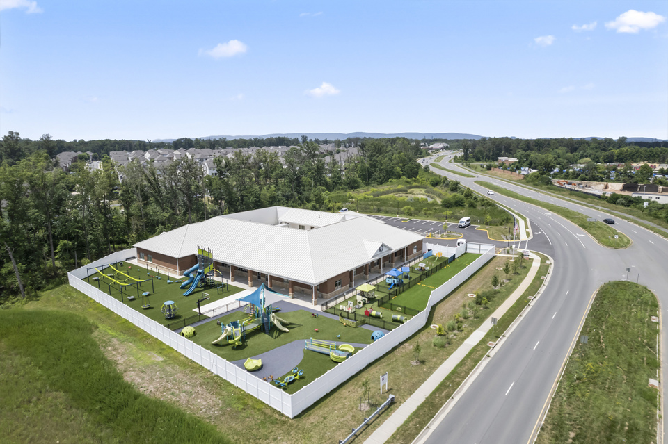 42525 Tall Cedars Pkwy, Chantilly, VA, 20152