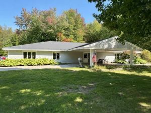 615 Beardsley St, Boyne City, MI, 49712