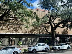 2475 Canal St, New Orleans, LA, 70119